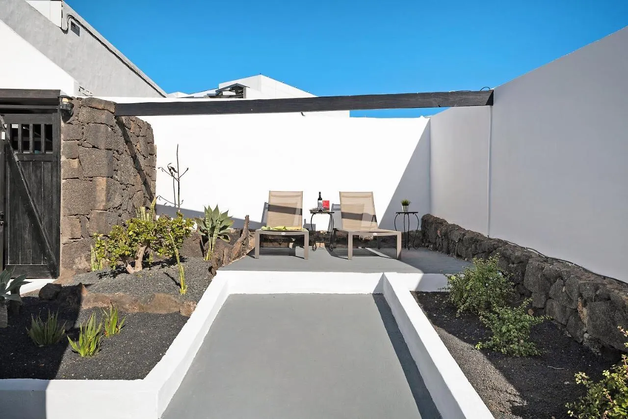 Casa Los Angeles Tías